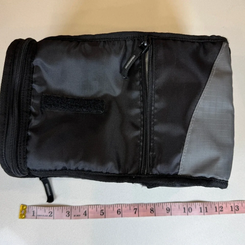 Arctic Zone Insulated Lunch Bag Black Gray Vertical Zippered Pouch 10004630‎